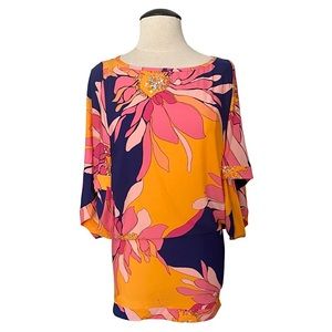Ladies size small Trina Turk swim & spa collection tunic.
